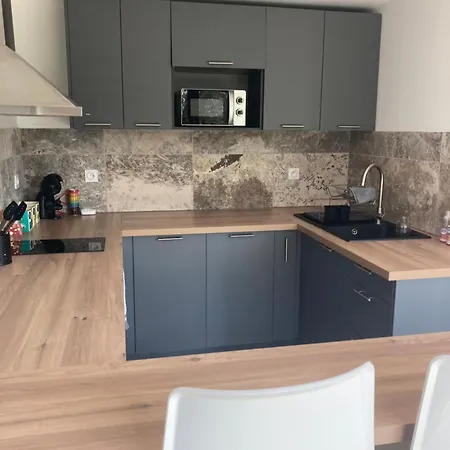 Apartment Neuf A La Campagne A 10 Minutes Des Plages De Mediterranee La Bouilladisse